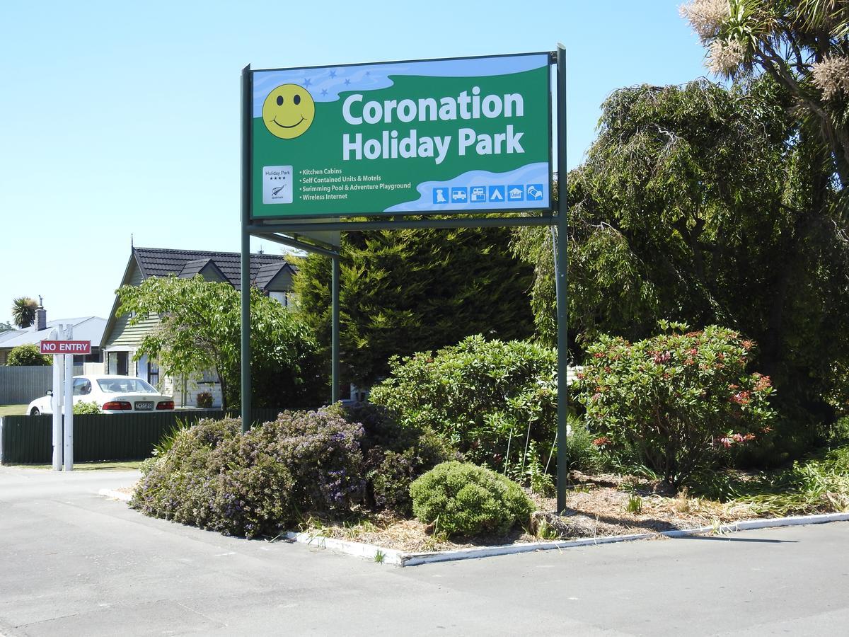 Coronation Park Motels Ашбертон Экстерьер фото